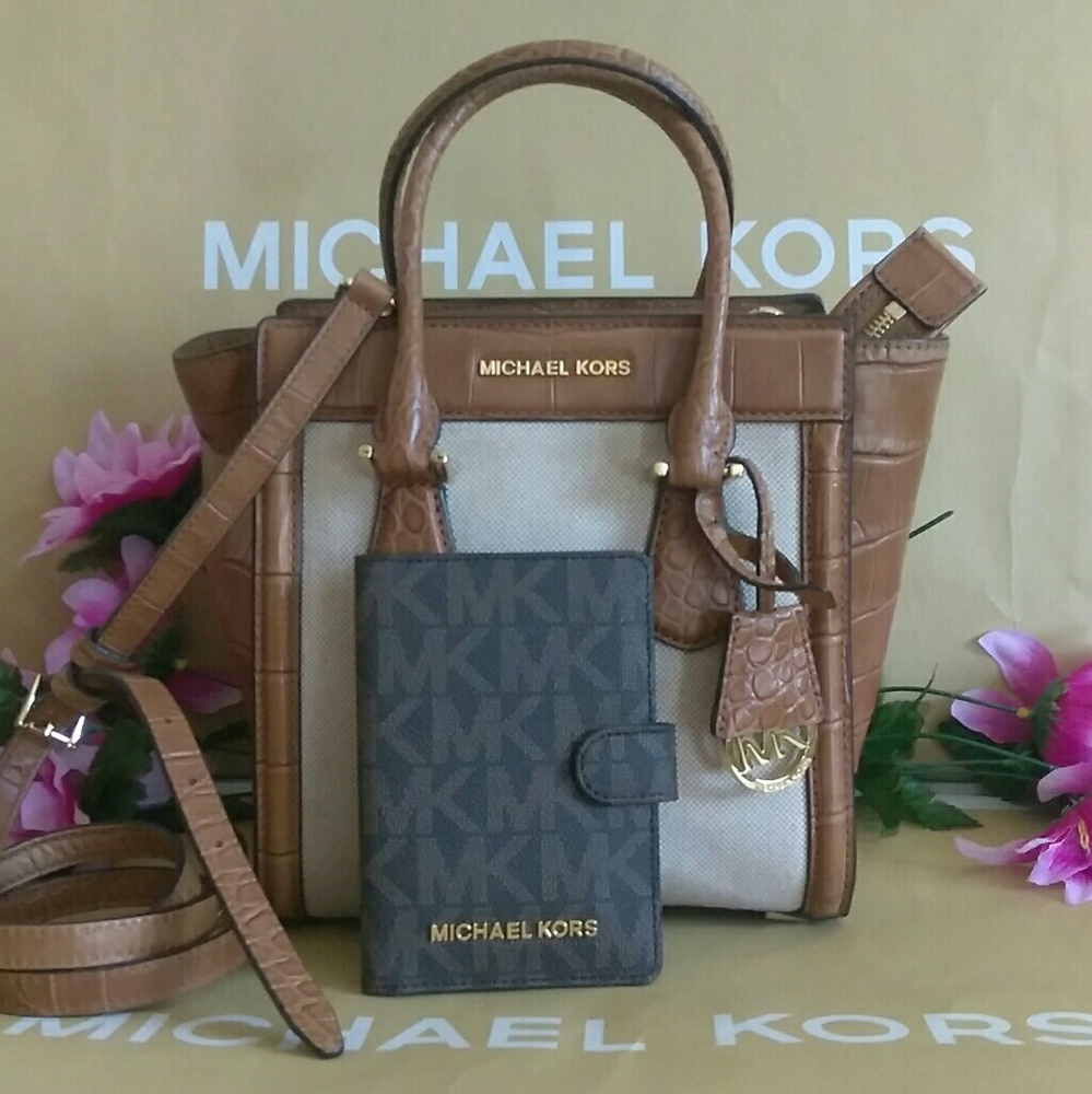 Michael kors crossbody bags purse w/ wallet set